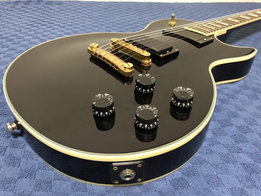 エレキギターのトーンとボリュームの役割や調節方法について解説